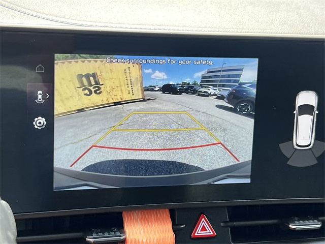 Vehicle image 24 of 36