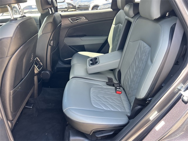 Vehicle image 15 of 36