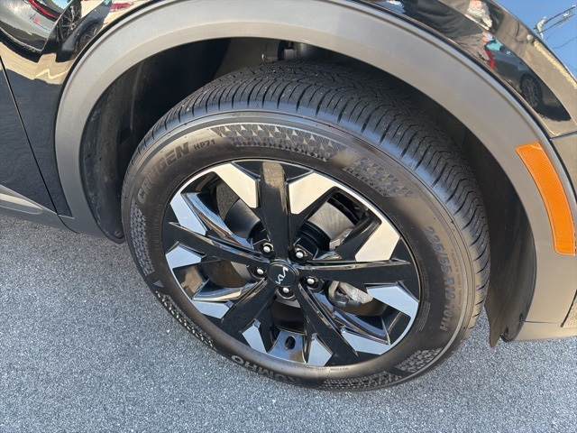 2023 Kia Sportage X-Line Image 8 of 26