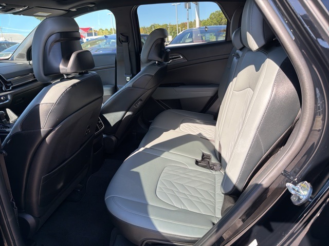 2023 Kia Sportage X-Line Image 13 of 26
