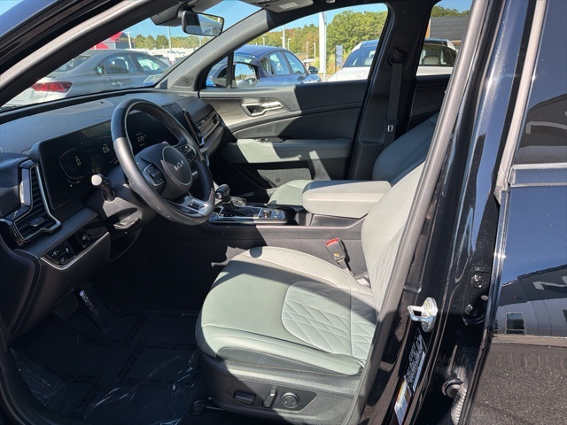 2023 Kia Sportage X-Line Image 17 of 26