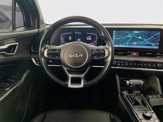 Vehicle image 24 of 43