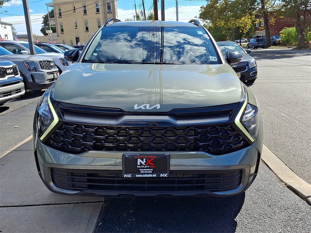 2023 Kia Sportage X-Line Image 2 of 30