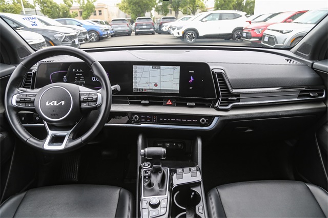Vehicle image 13 of 29