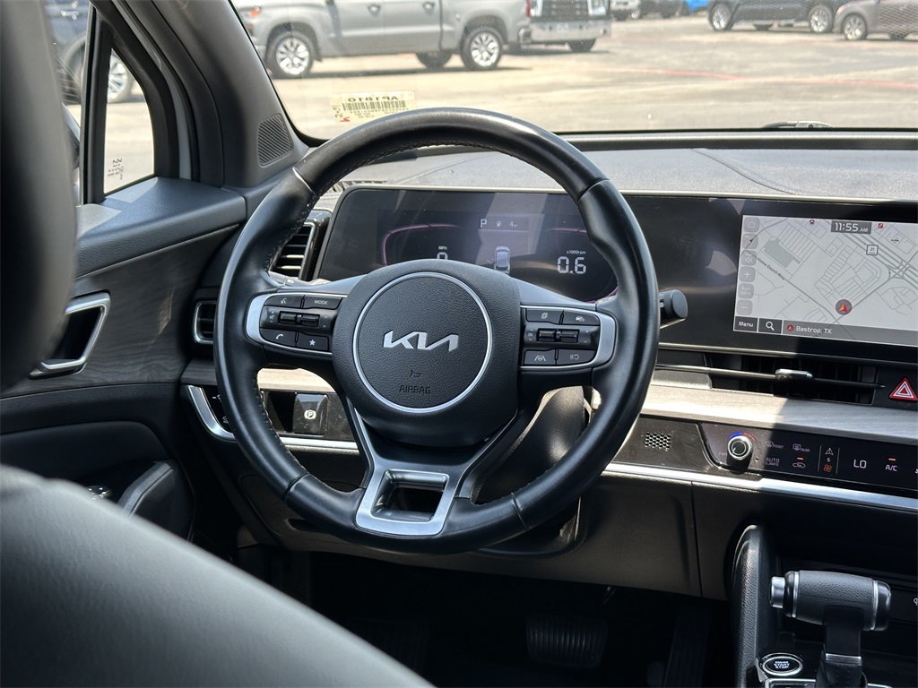 Vehicle image 26 of 31