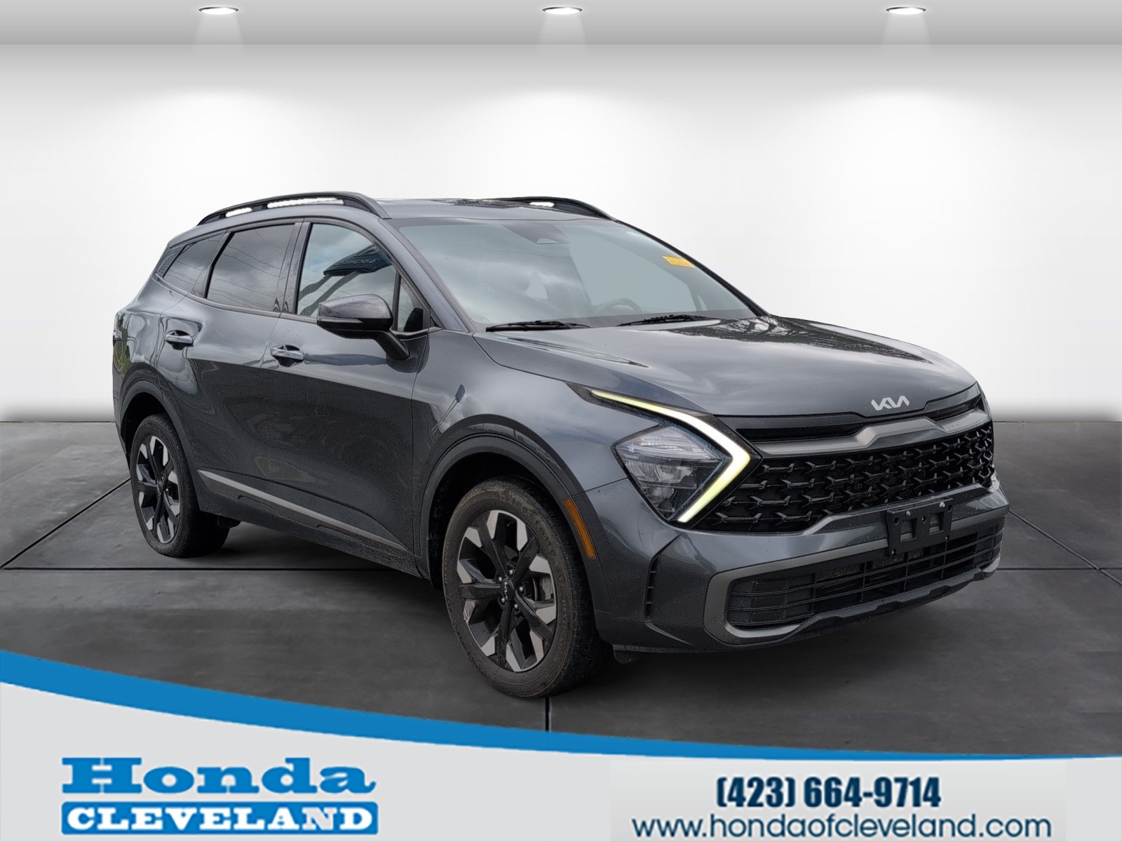 2023 Kia Sportage X-Line Image 3 of 20