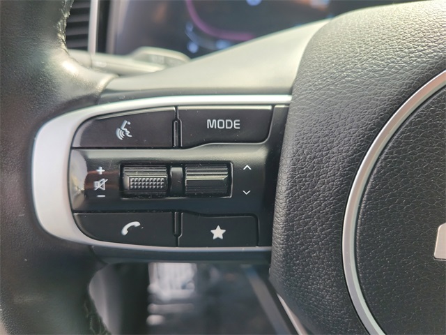 Vehicle image 25 of 34