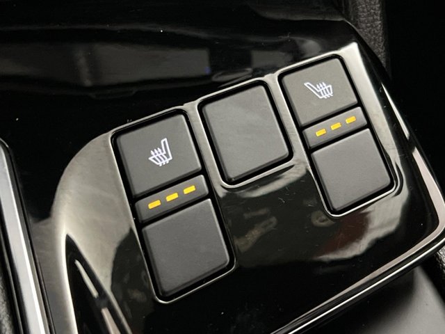 Vehicle image 30 of 33