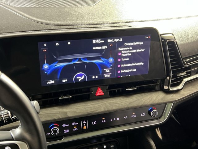 Vehicle image 16 of 33