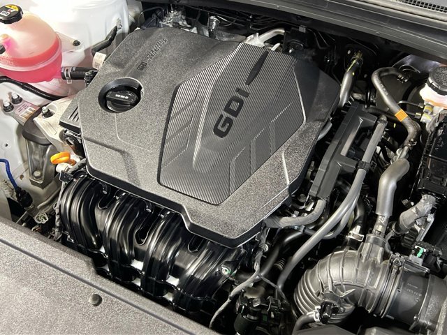 Vehicle image 24 of 33