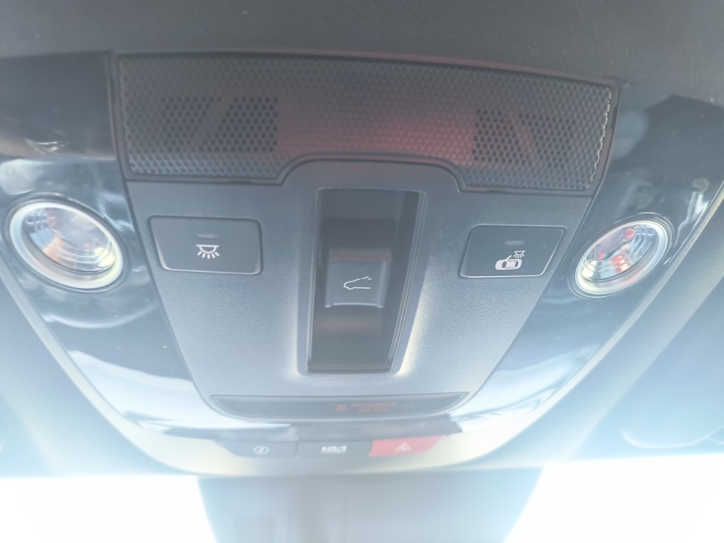 2023 Kia Sportage X-Line Image 8 of 9