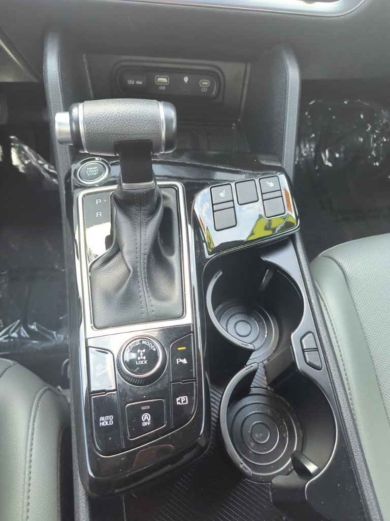 2023 Kia Sportage X-Line Image 7 of 9
