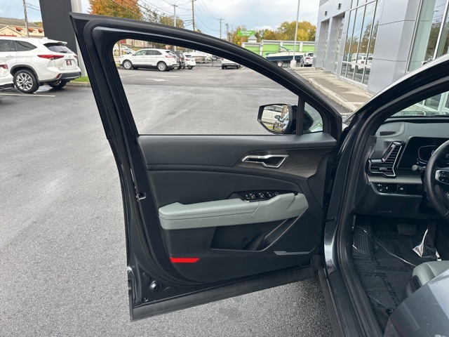 2023 Kia Sportage X-Line Image 21 of 51