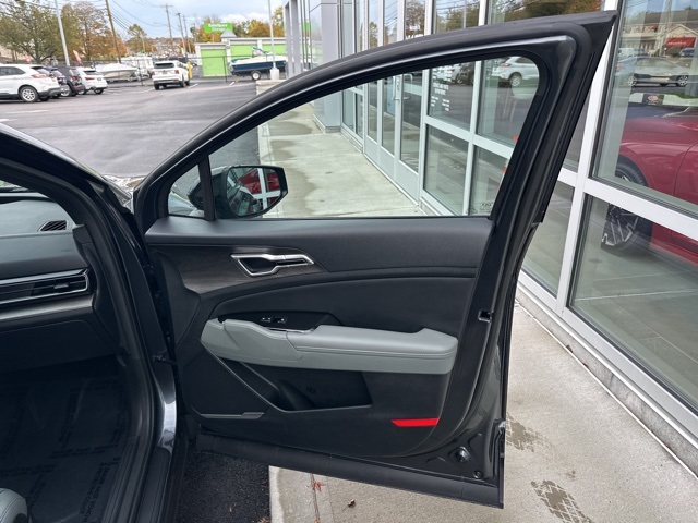 2023 Kia Sportage X-Line Image 24 of 51