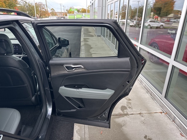 2023 Kia Sportage X-Line Image 13 of 51