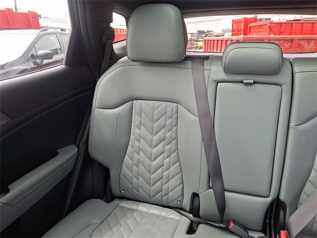 2023 Kia Sportage X-Line Image 18 of 31