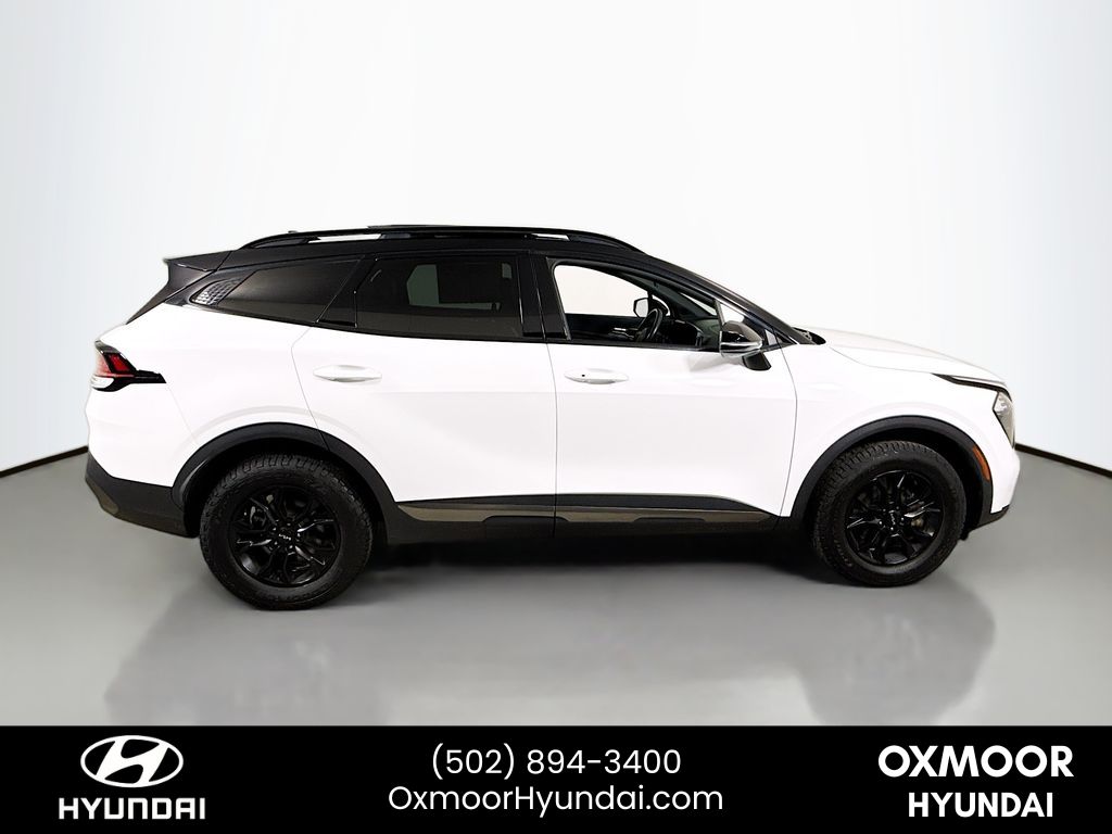 Vehicle image 4 of 32