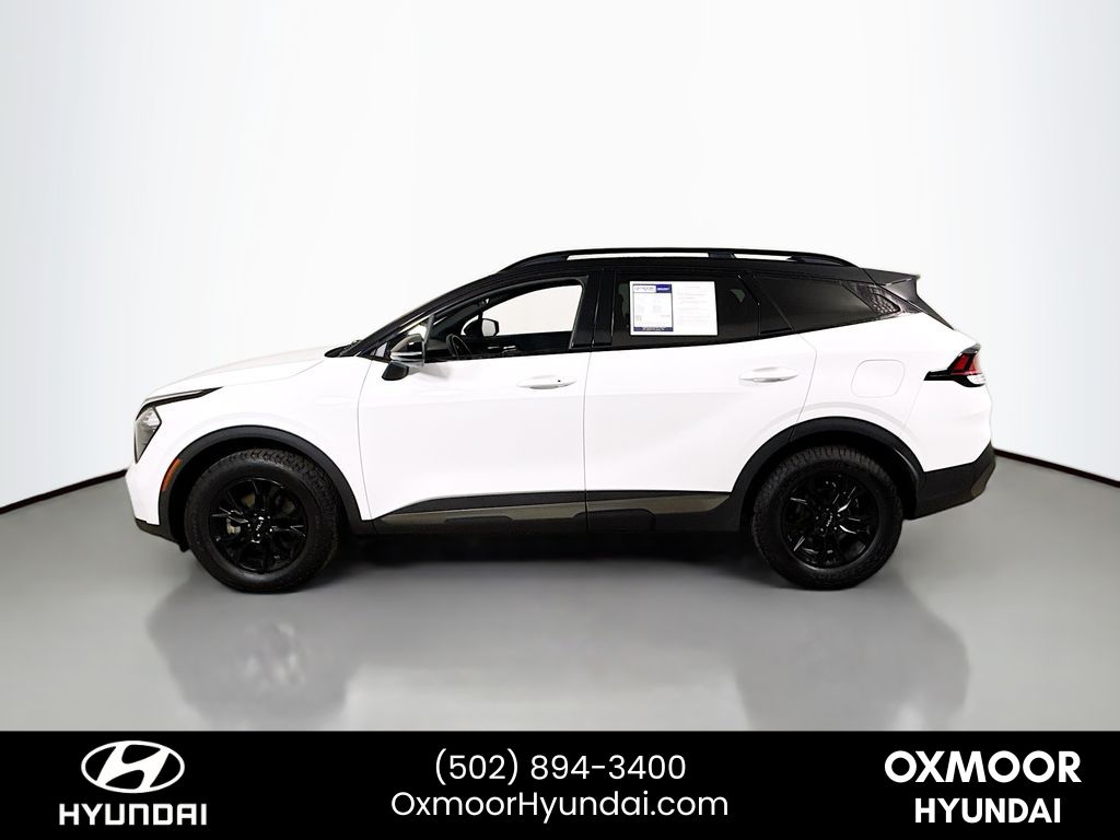 Vehicle image 8 of 32