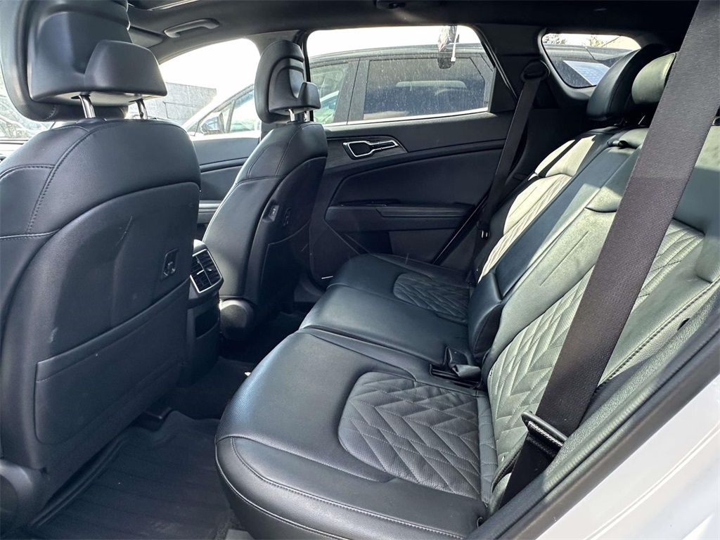 2023 Kia Sportage X-Pro Image 7 of 36