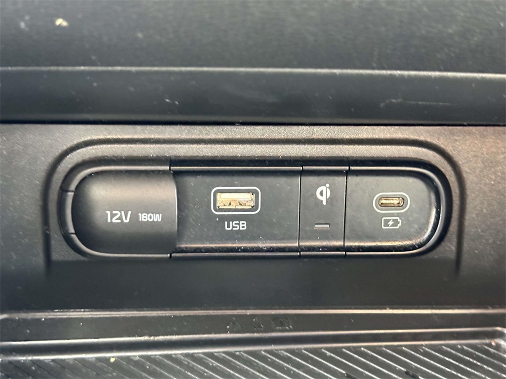 2023 Kia Sportage X-Pro Image 16 of 36