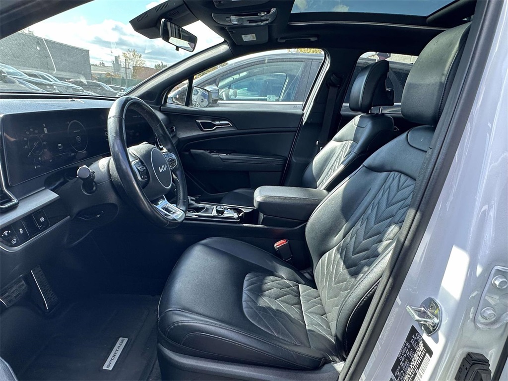 2023 Kia Sportage X-Pro Image 8 of 36