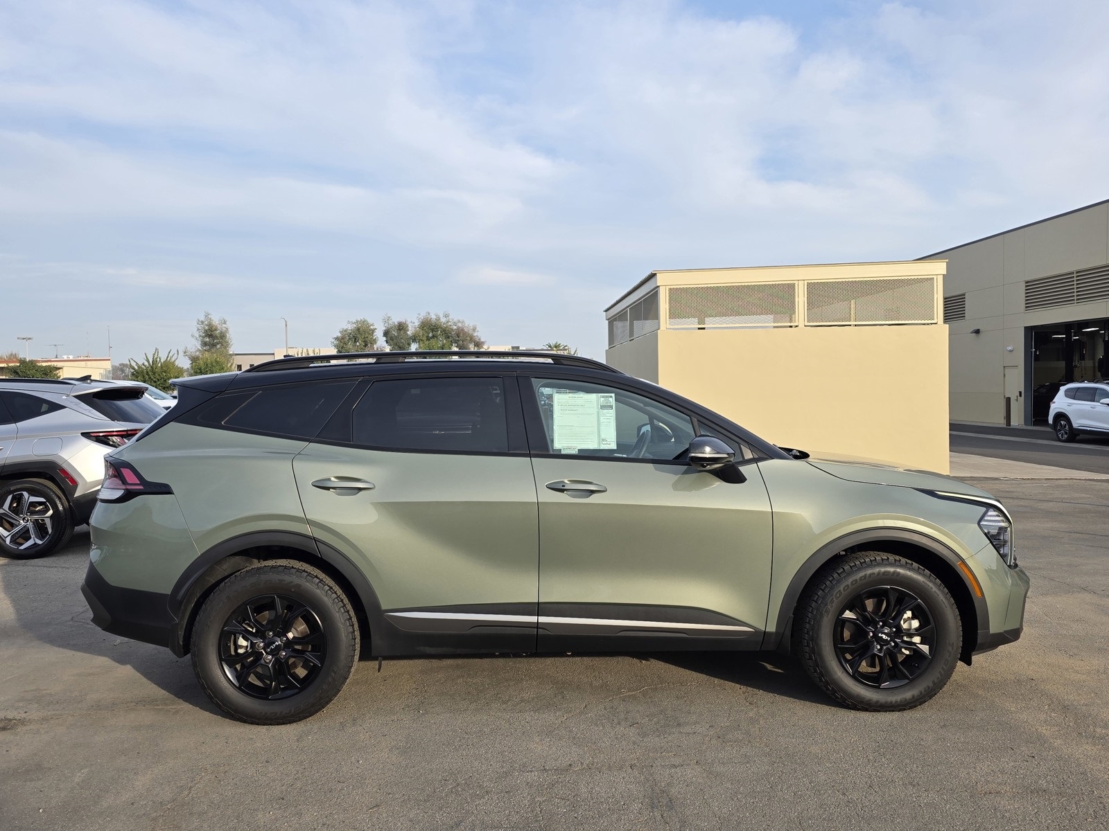 2023 Kia Sportage X-Pro Prestige Image 5 of 39