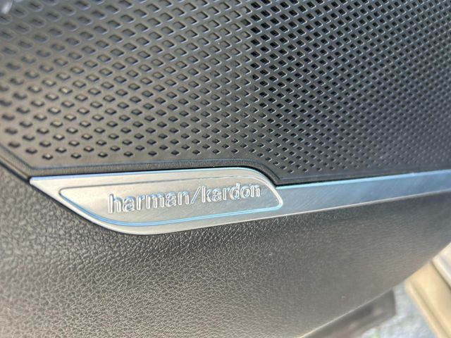 Vehicle image 20 of 36