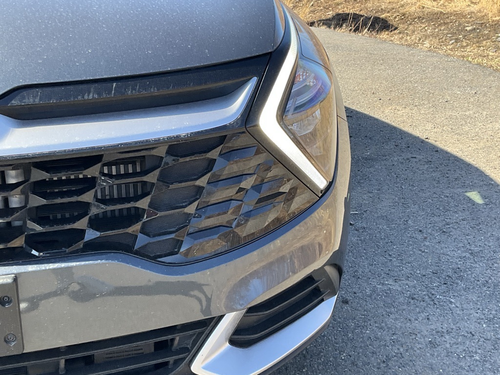 Vehicle image 8 of 31