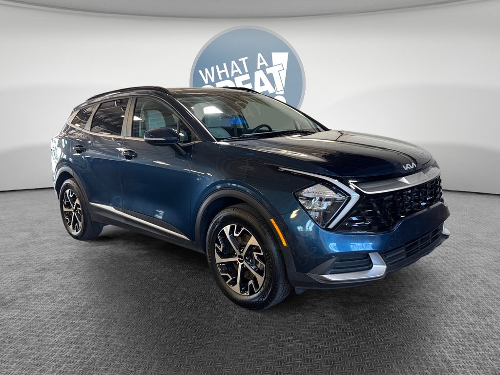 2023 Kia Sportage Hybrid EX Image 3 of 32