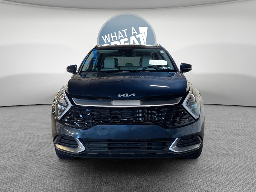 2023 Kia Sportage Hybrid EX Image 2 of 32