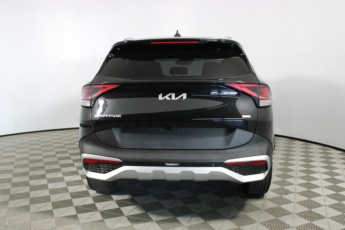 2023 Kia Sportage Hybrid EX Image 10 of 37