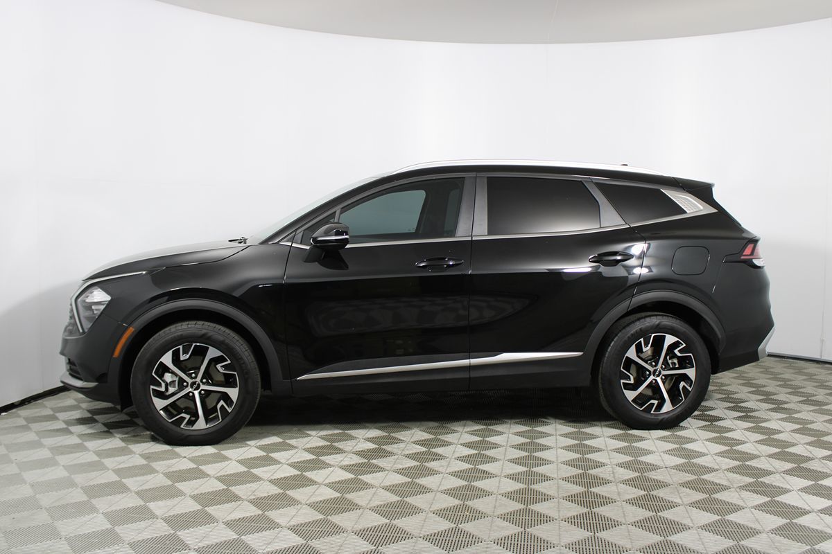 2023 Kia Sportage Hybrid EX Image 11 of 37