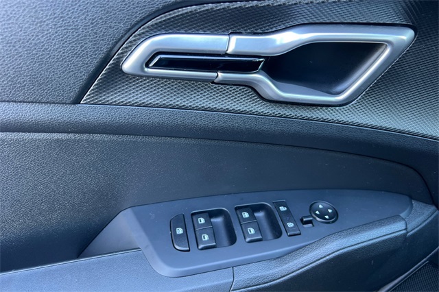 Vehicle image 11 of 45
