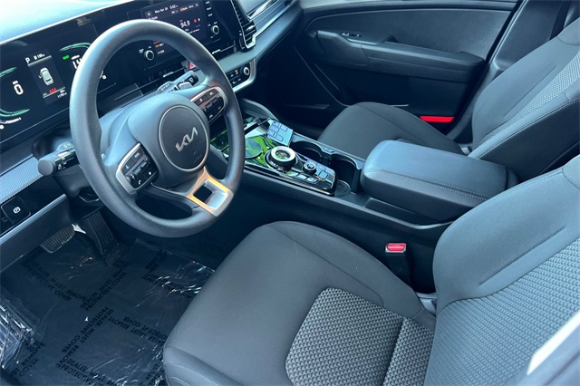 Vehicle image 10 of 45