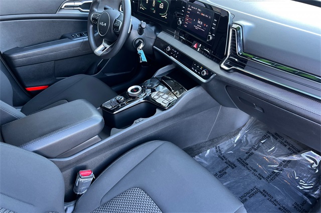 Vehicle image 20 of 45