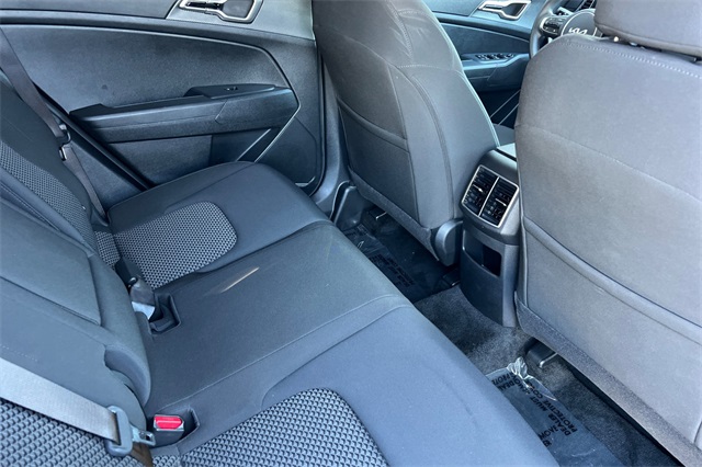 Vehicle image 19 of 45