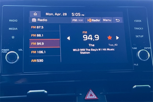 Vehicle image 25 of 45