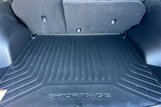 Vehicle image 18 of 45
