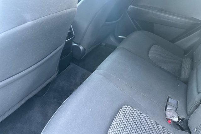 Vehicle image 9 of 23