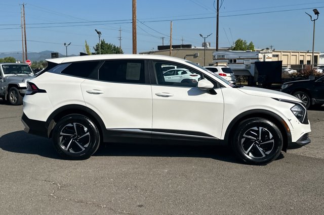 Vehicle image 4 of 23