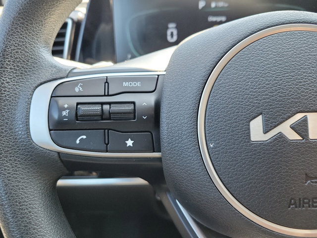 Vehicle image 20 of 31
