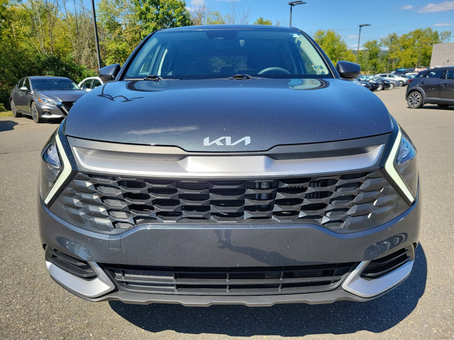 Vehicle image 2 of 31