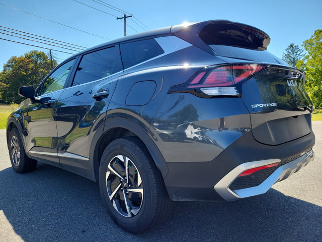 Vehicle image 7 of 31