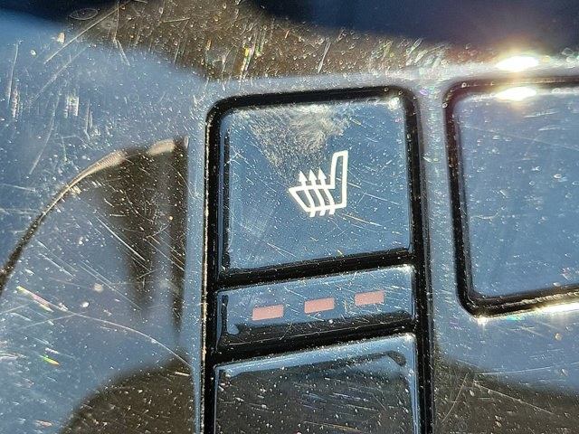 Vehicle image 24 of 31