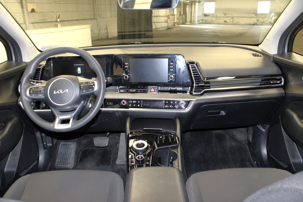 Vehicle image 13 of 60