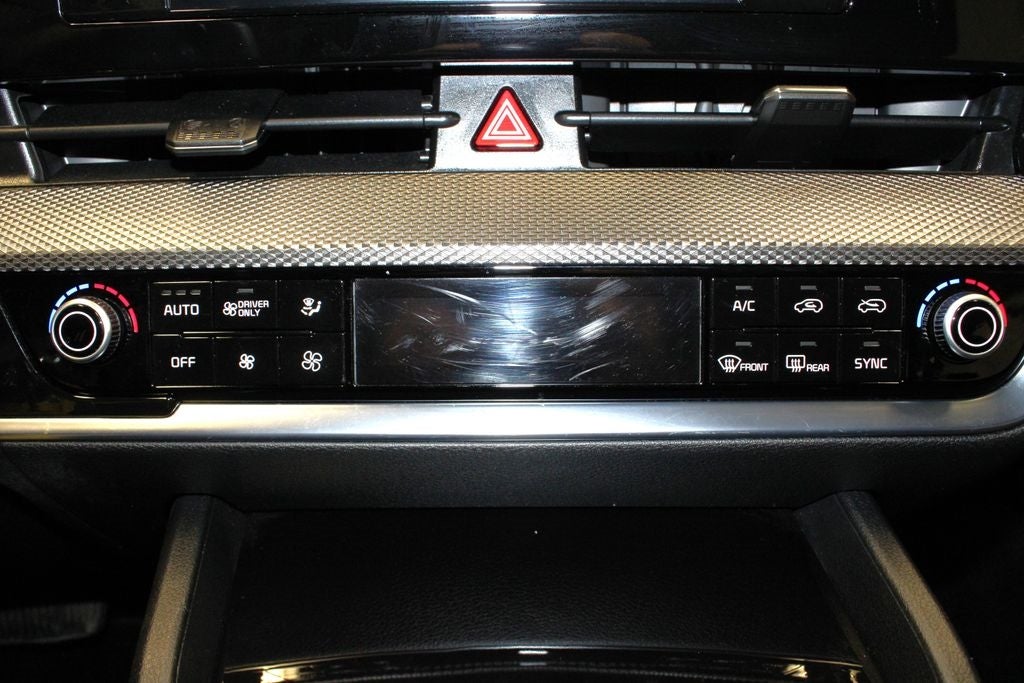 Vehicle image 30 of 60