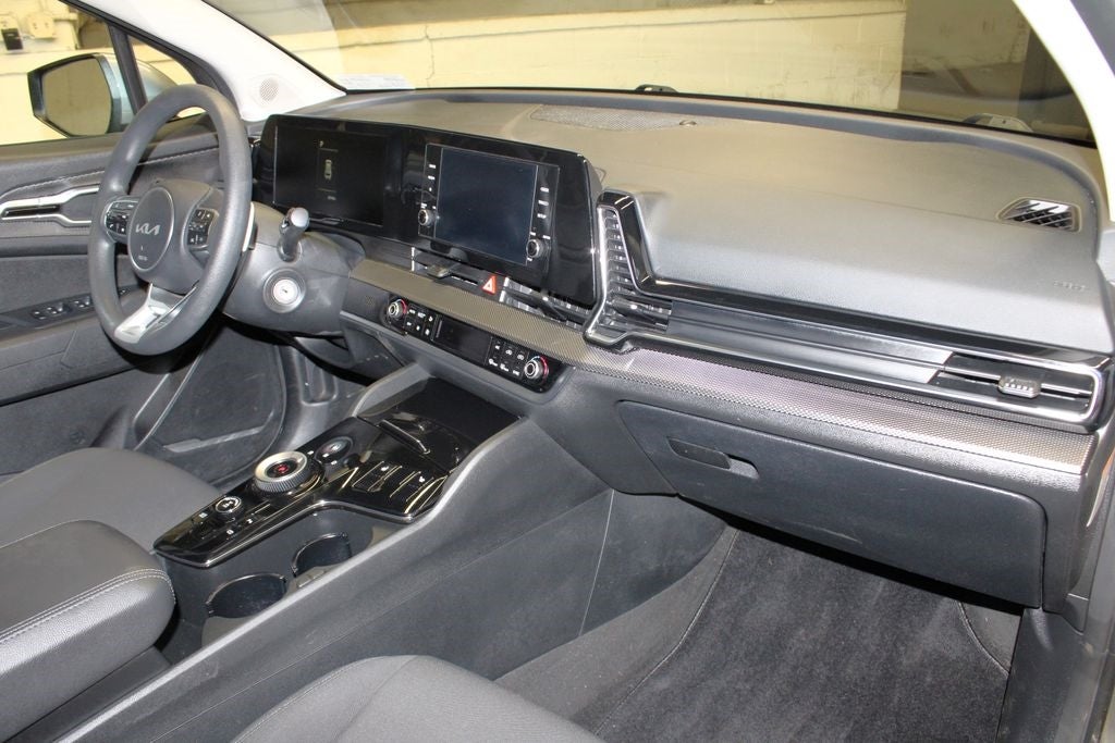 Vehicle image 39 of 60