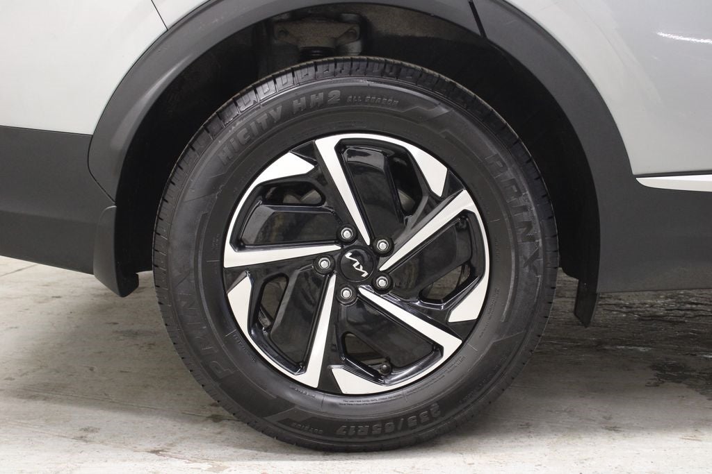 Vehicle image 49 of 60