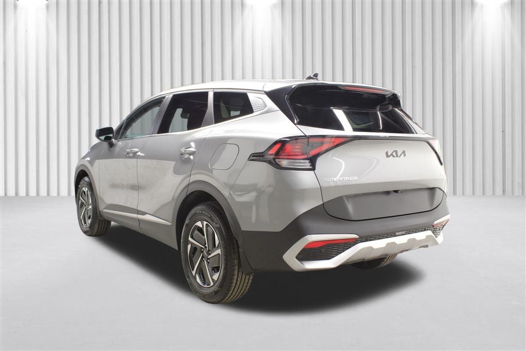 Vehicle image 8 of 60