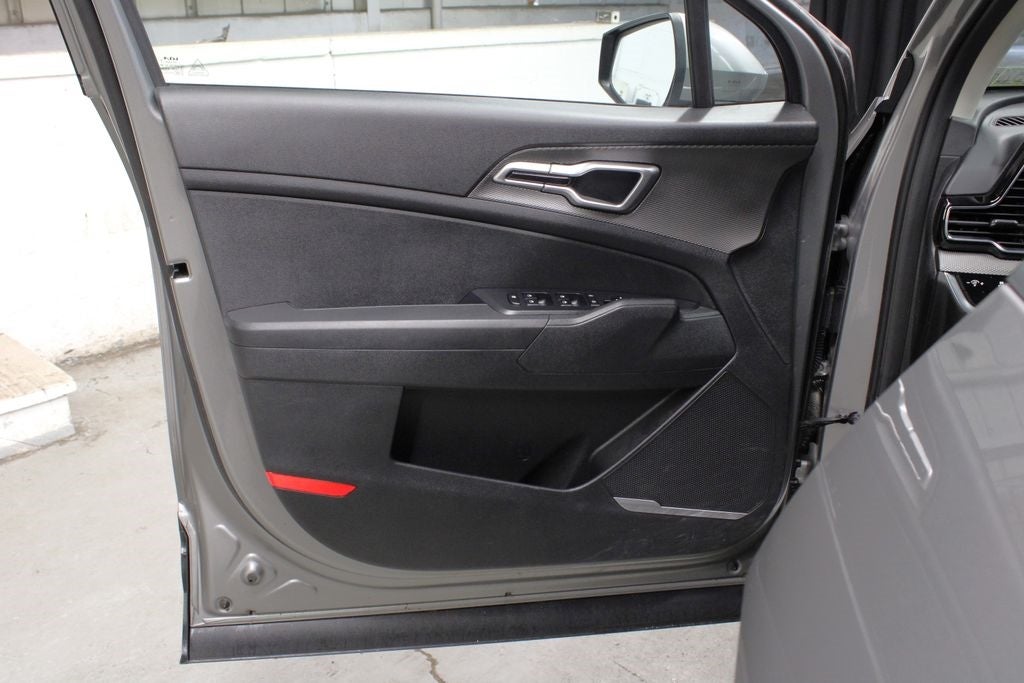 Vehicle image 35 of 60